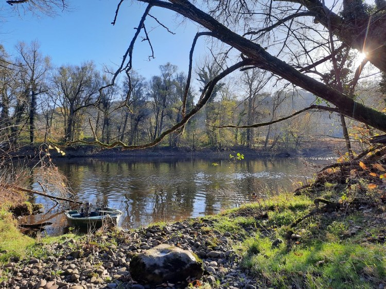 La rivière Lot est magnifique quelle que soit la saison !